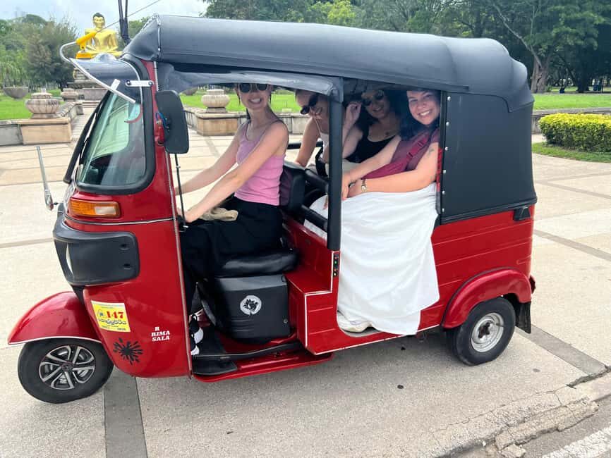 Colombo: Private Tuk-Tuk City Tour with All Entry Fees - Who Should Take This Tour?