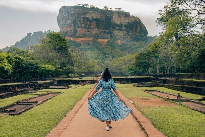 Colombo to Kandy Shuttle with Dambulla Sightseeing Tour - Purpose and Value