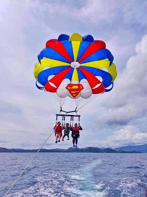 Coron: Parasailing with Hotel Transfer Watersports - The Practical Aspects: Transport, Duration, and Group Size