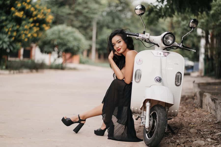 Custom Editorial-Style Photoshoot: Angkor Wat or Siem Reap - What to Expect During the Tour