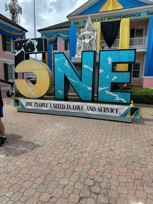 Customizable half day group tour (price per vehicle) - Exploring Nassau’s Top Stops