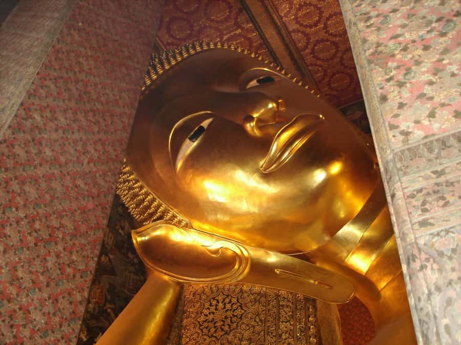 Damnoen Saduak, Reclining Buddha, and Wat Arun Private Tour - What Makes This Tour Stand Out?