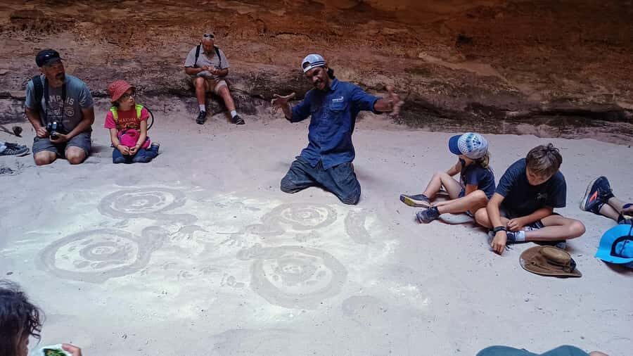 Darwin to Bungle Bungles: Day Trek with Aboriginal guides - Transportation, Group Size, and Practical Details