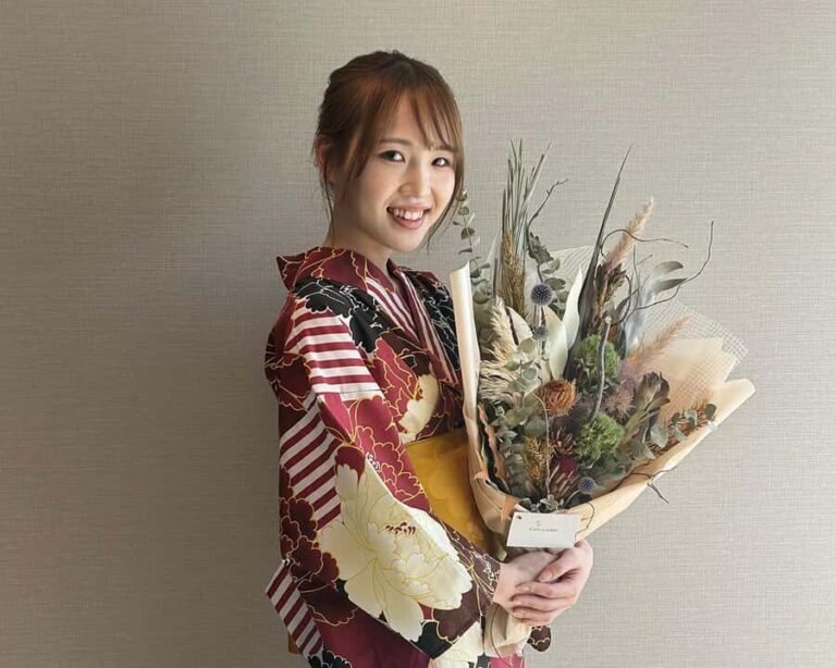 Dazaifu: Kimono or Yukata Rental with Dressing Service - The Experience at a Glance