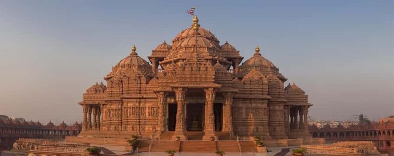 Delhi: Akshardham 2-Hour Guided Evening Light & Sound Show - The Experience in Detail