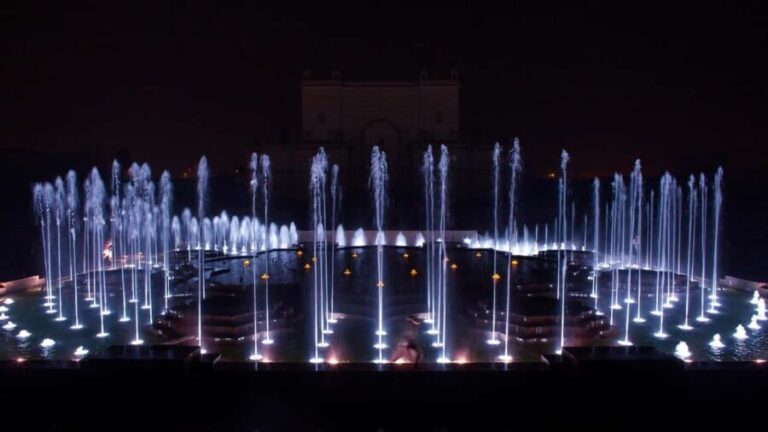 Delhi: Akshardham Light & Water Show Private Tour w/ Options - Exploring the Akshardham Temple
