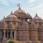 Delhi: Akshardham Temple Guided Tour w/ Water & Light Show - Authentic Experiences and Hidden Gems