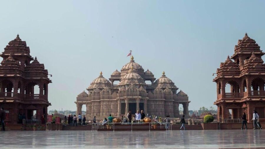 Delhi: Akshardham Temple, India Gate & Safdarjung Night Tour - What Does the Tour Include and Exclude?
