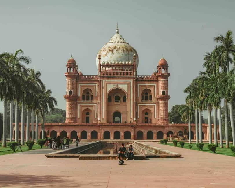 Delhi: Half-Day Guided Tour Humayun's Tomb & Safdarjung Tomb - The Experience at Humayun’s Tomb