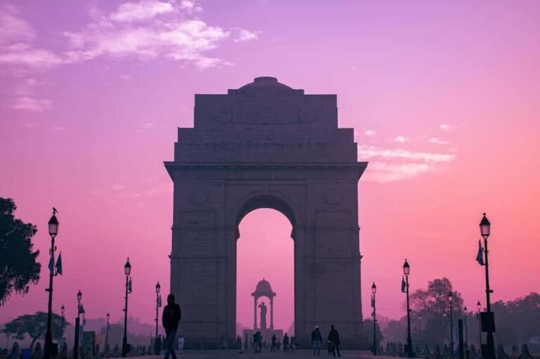 Delhi: Half-Day Private City Tour with Entry Tickets - Detailed Breakdown of the Itinerary