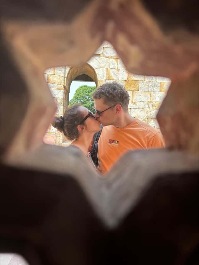 Delhi: Metro Heritage Tour with Guide - Walking Through Delhi’s Heritage and Markets