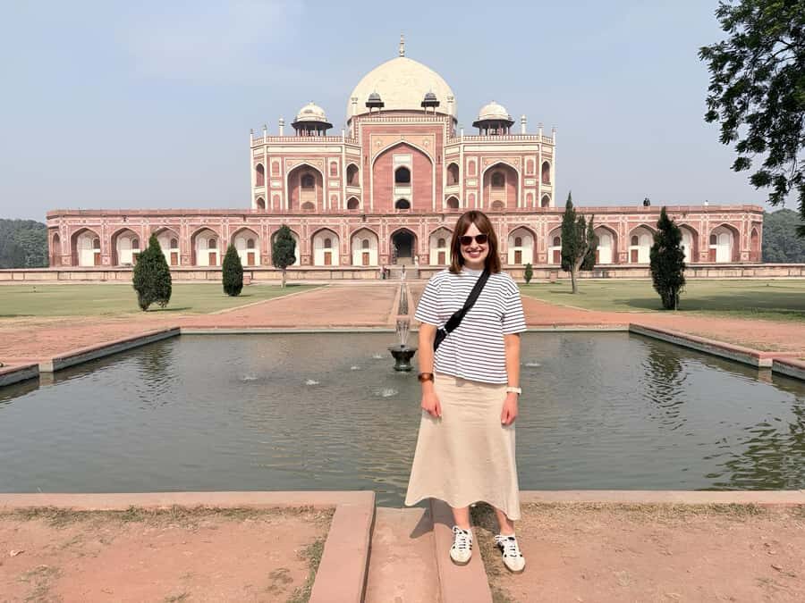 Delhi: Old and New Delhi Full Day Guided Tour with Transfers - Transportation, Group Size, & Overall Value