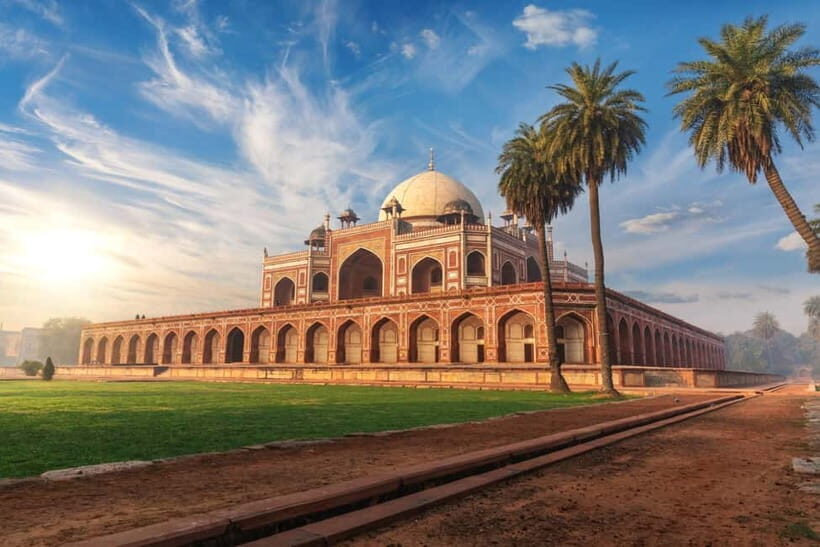 Delhi: Private Full-Day City Tour of Old and New Delhi - Who Is This Tour Best For?