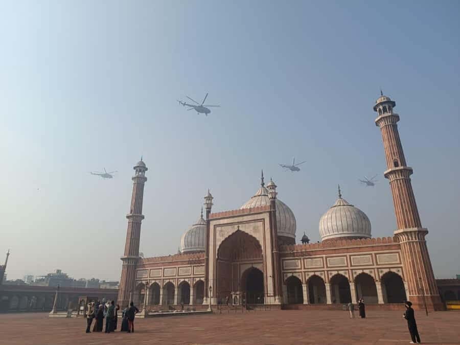 Delhi: Private Full-Day City Tour Old & New Delhi Experience - An In-Depth Look at the Tour Experience