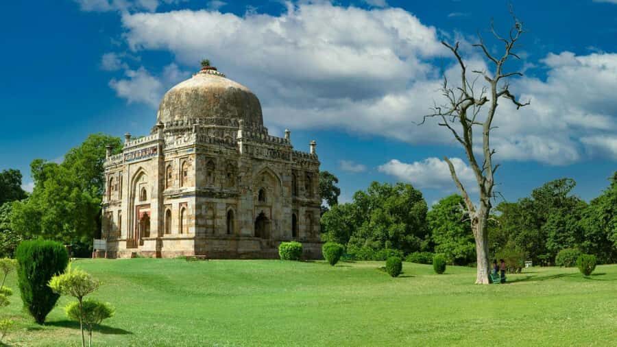 Delhi: Private Luxury Tour with Guide and Lunch - Overall Practicalities and Value