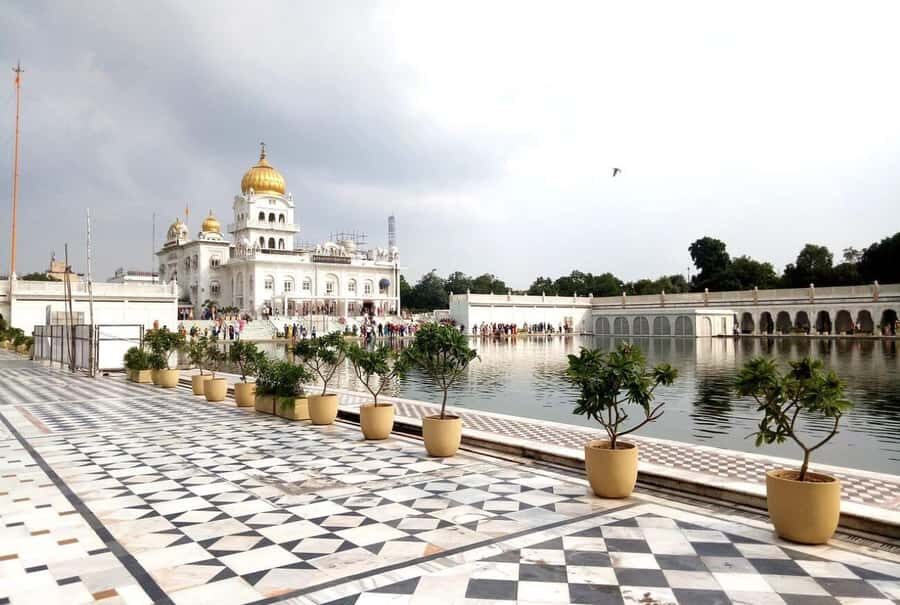 Delhi: Spiritual Walk (Bangla Sahib & Laxminarayan Temple) - Who Will Love This Tour?