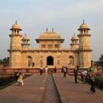 Delhi to Agra: Taj Mahal Private Day Tour with Transfers - The Experience’s Strengths