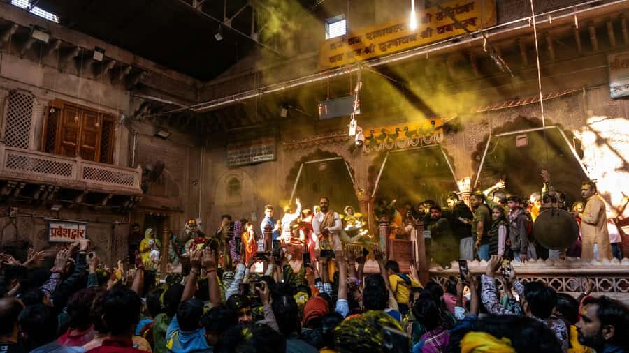 Delhi: Vrindavan, Taj Mahal, & Agra Fort Day Trip - What Makes This Tour Stand Out?