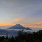 Dieng Plateau Sikunir Golden sunrise trip with guide - Detailed Breakdown of the Itinerary