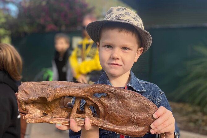 DINOSAUR and FOSSIL ZOO TOUR Rockhampton - Learning About Evolution and Prehistoric Creatures