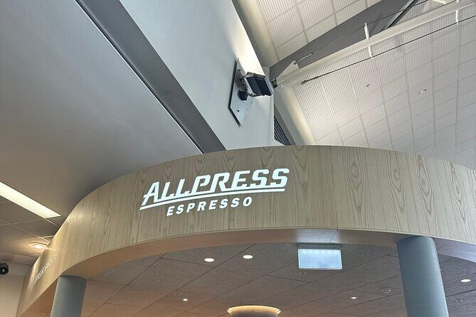 Direct & Quick Auckland Airport Transfer to/from Hotel in SUV - The Sum Up