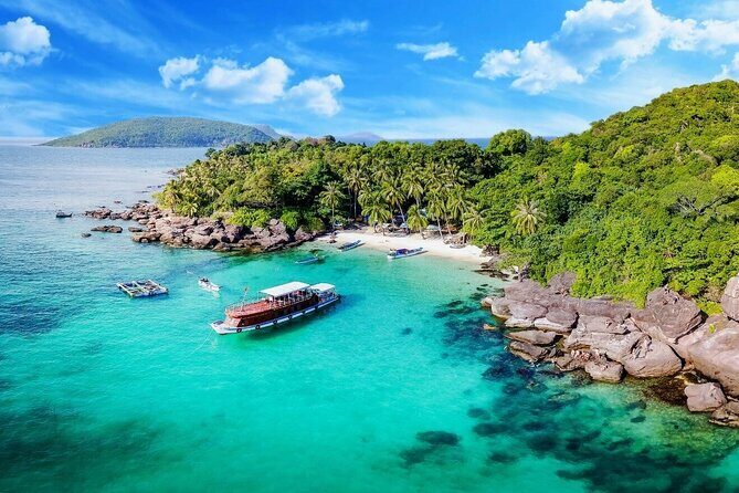 Discover 2 Islands of Phu Quoc by boat - What’s Included and What’s Not