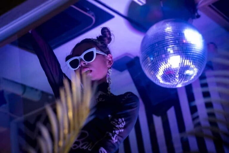 Discover Osaka's VIP Nightlife: Shisha & All You Can Drink - What Makes This Experience Valuable?