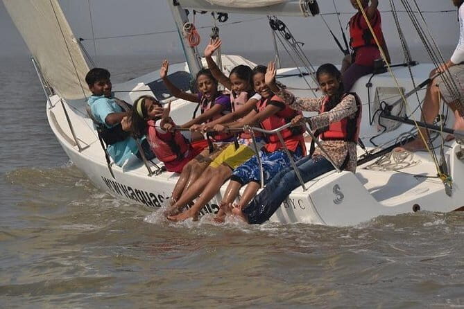 Discover Sailing at Iconic Gateway- Mumbai - What Do Reviewers Say?