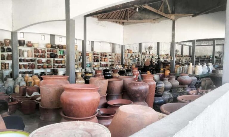 Discover the Heart of Lombok: An Authentic Sasak Tour - Practical Details & What to Expect