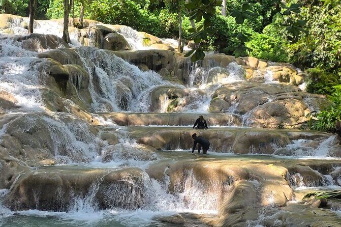Dunns River Falls Climb and Ocho Rios Highlights with Shopping - Why This Tour Offers Good Value