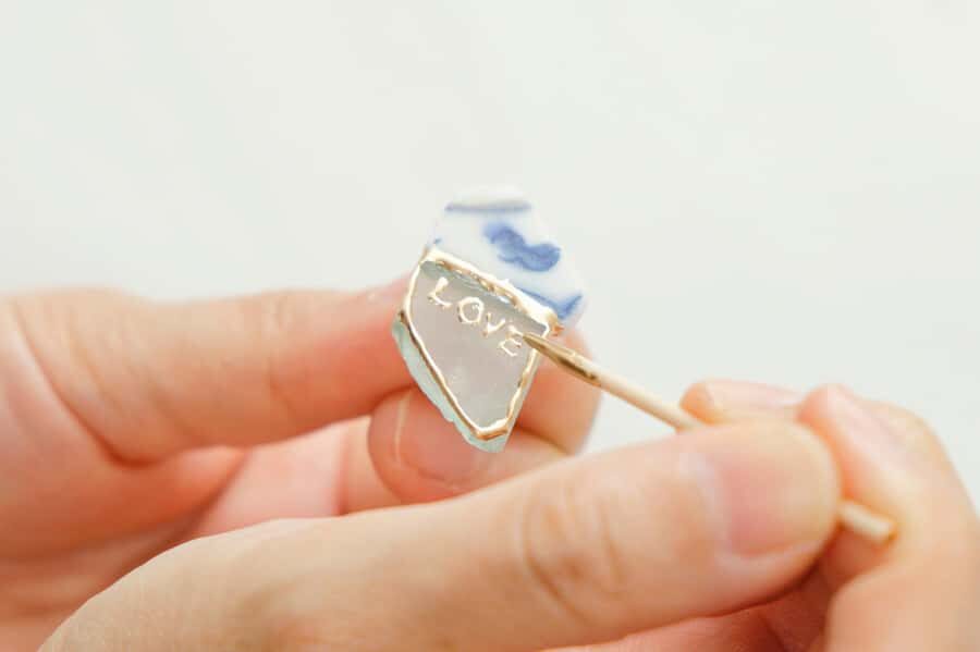 Ebisu Tokyo: Kintsugi-Style Accessory Workshop Kid-Friendly - Selecting Your Materials