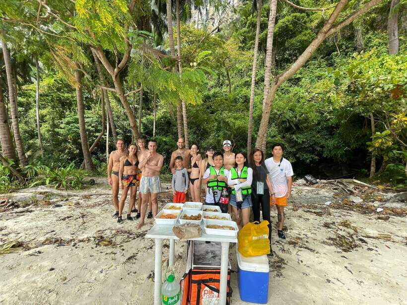 El Nido: Island Hopping and Snorkeling Private Boat Tour - A Closer Look at the El Nido Private Island Hopping Tour