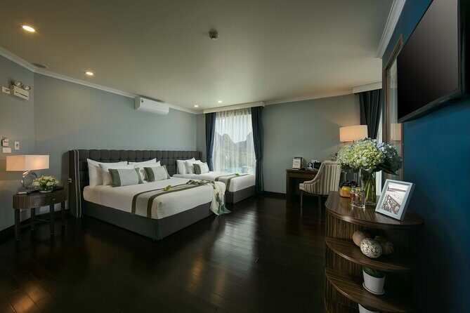 Era Cruise 3day Explore Halong Bay and Lan Ha Bay from Hanoi - Day 3: Morning Tranquility and Return to Hanoi