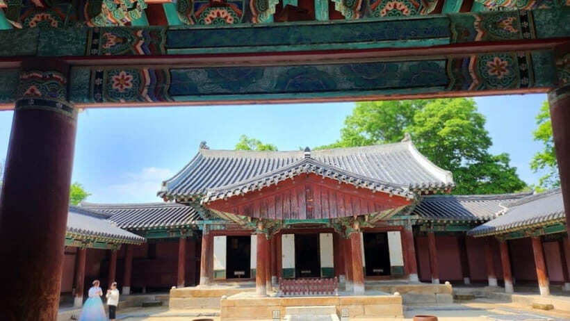 Essence of Jeonju Hanok Village + Maisan Mountain - What Travelers Love About This Tour