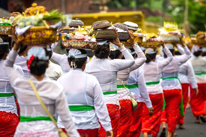 Essential Bali: The Complete Island Guide - A Deep Dive into the Bali Experience