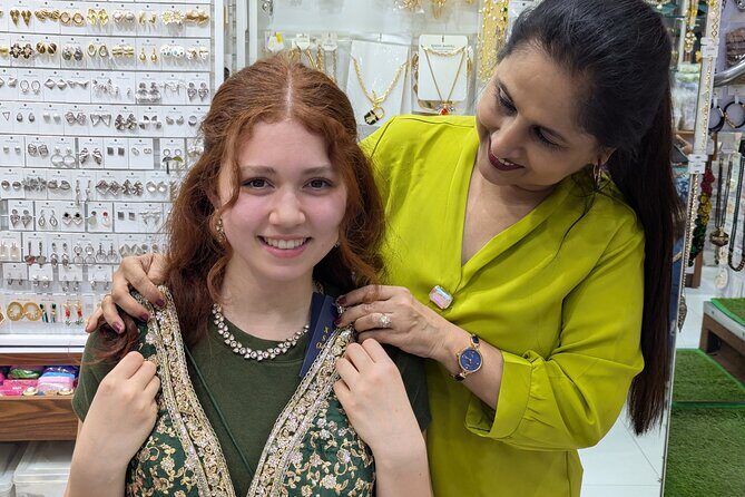 Exclusive Mumbai Suburbs Shopping for Fashion, jewelry and More - Pricing and Value Analysis