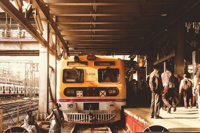 Experience Mumbai-Maximum City with a local vibe! (Half Day Tour) - Starting Point: Chhatrapati Shivaji Maharaj Terminus (CSMT)