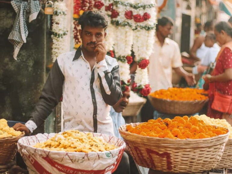 Experience offbeat Mumbai! - Who Will Love This Tour?