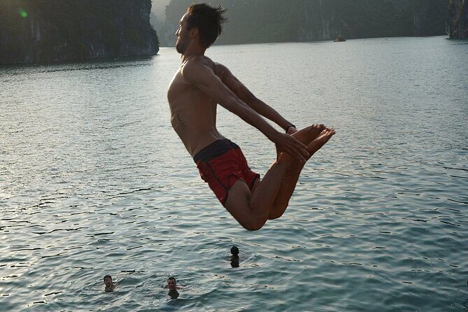 Experience the Best Lan Ha Bay Sunset Tour from Cat Ba Island - The Itinerary in Detail