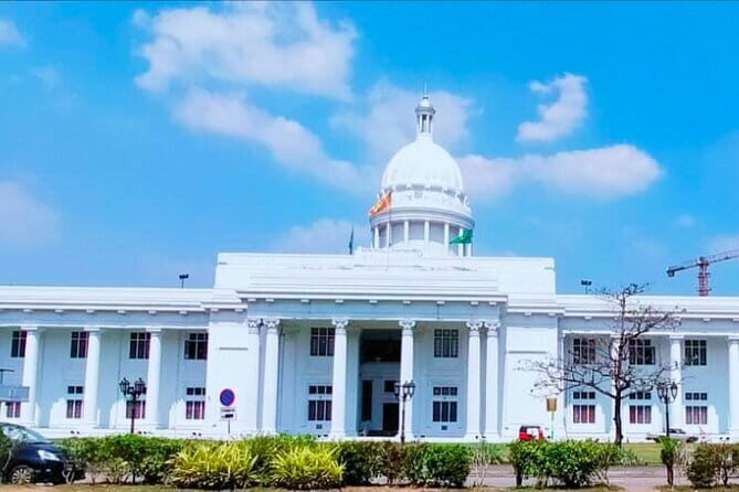 Explore Colombo City Highlights in a Private Tuk Tuk - Practical Considerations