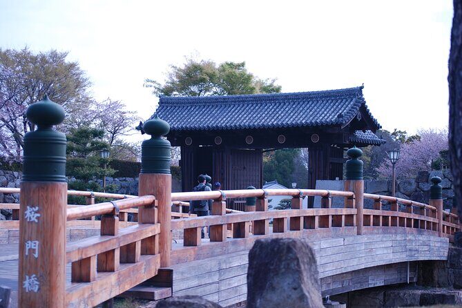 Explore Himeji Castle a Guided Walking Tour - Practical Details & Tips  