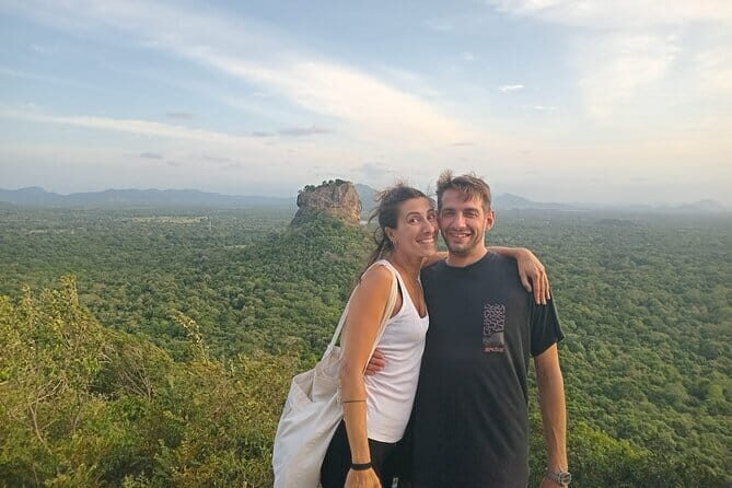 Explore Sri Lanka in 5 Days with Breakfast and Luxury Car - Transportation, Timing & Practicalities