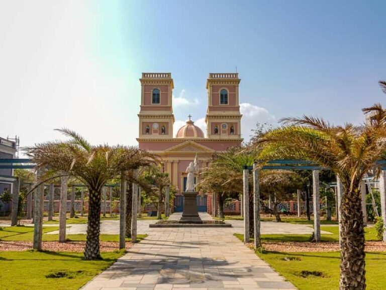 Explore the French Town of Pondicherry: Guided Walking Tour - Practicalities of the Tour