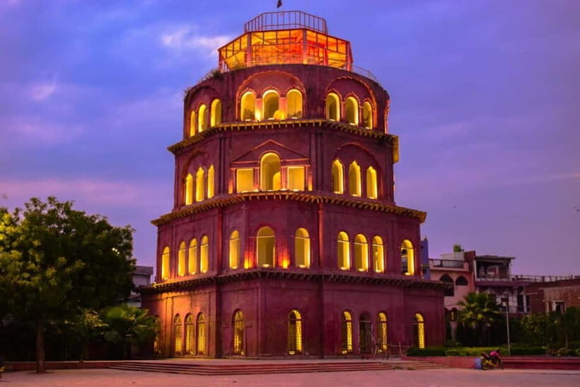 Exploring Lucknow in Nightlights: Guided Tour by Foot - The Authentic Charm of Lucknow’s Nightlights  