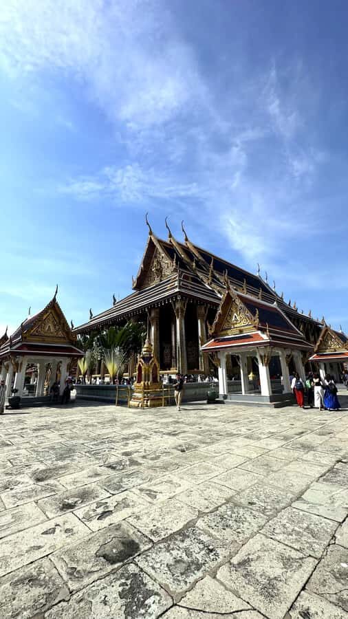 First Time in Bangkok? - How the Day Unfolds: A Practical Breakdown