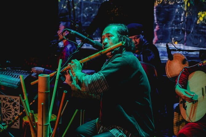 [Free E-sim] Saigon with Chao Show Night Walking Tour - A Closer Look at the Itinerary and Experience