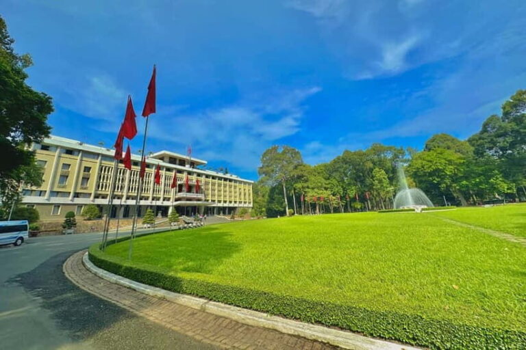 Free E-Sim War Remnants Museum & Independence Palace Tour - The Reunification Palace: A Historic Landmark