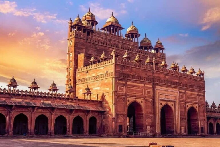 From Agra: Fatehpur Sikri & Agra Local Market Half-Day Tour - Who Should Consider This Tour?