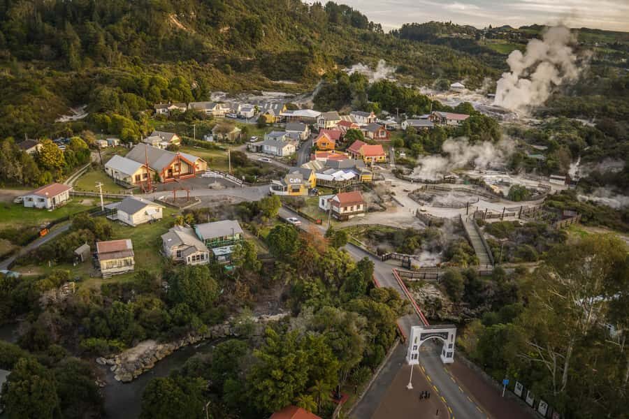 From Auckland: Rotorua Mori Village & Hot Springs with Haka - Whakarewarewa Village: A Living Maori Community