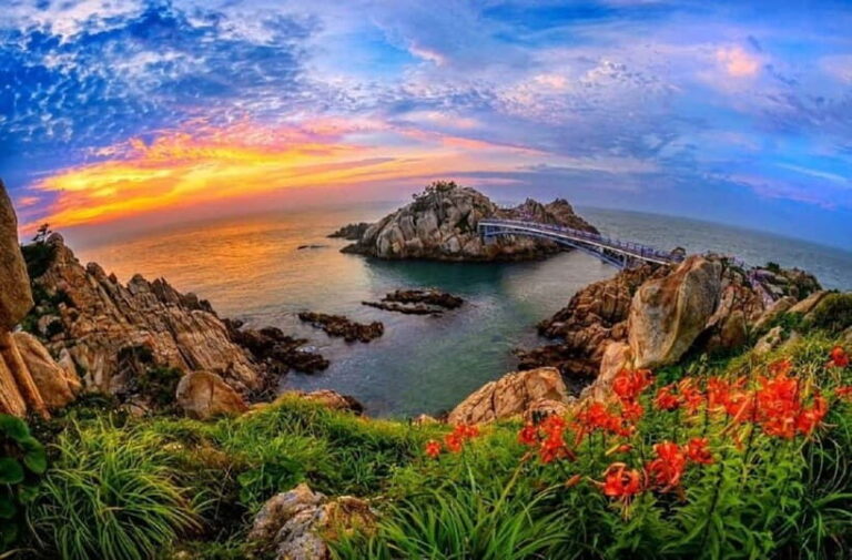 From Busan: Ulsan Full-Day Private Tour with Licensed Guide - What Our Reviewers Say